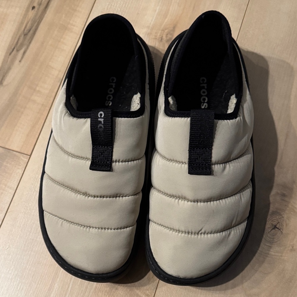 CROCS Cream and Black Slip-On Loafers